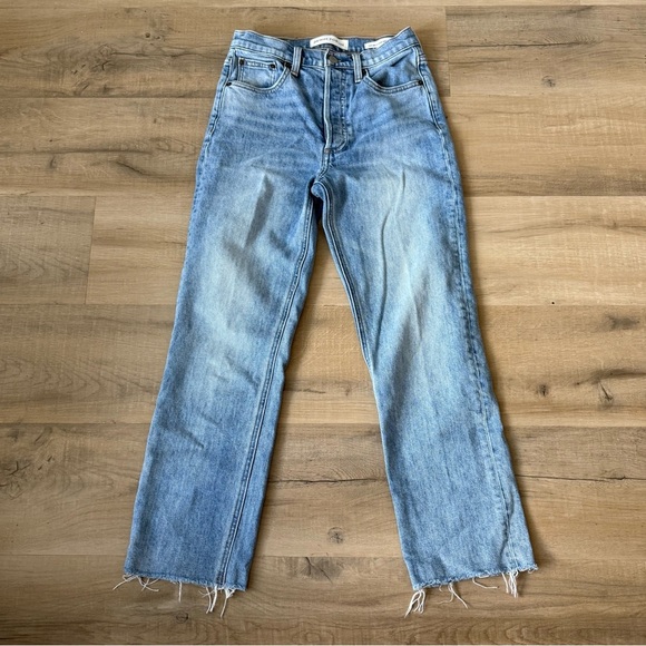 Aritzia Denim Forum blue frayed hem Arlo High Rise Straight jeans - 25 W 28 L - Picture 7 of 10